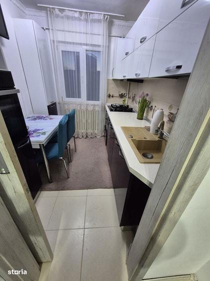 Apartament 3 camere etaj 4 de vanzare Podu Ro?, Aleea Rozelor, - 11