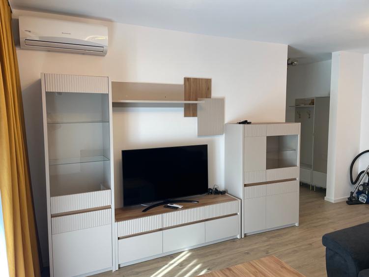 Apartament cu 2 camere decomandat în Theodor Pallady