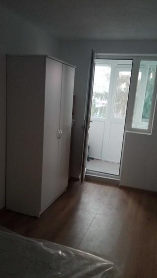 Apartament cu 2 camere semidecomandat în Micro 6