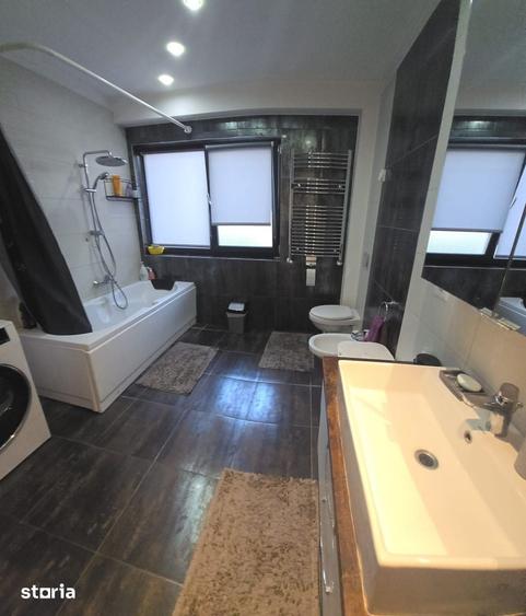 Apartament cu 3 camere în Brăilei