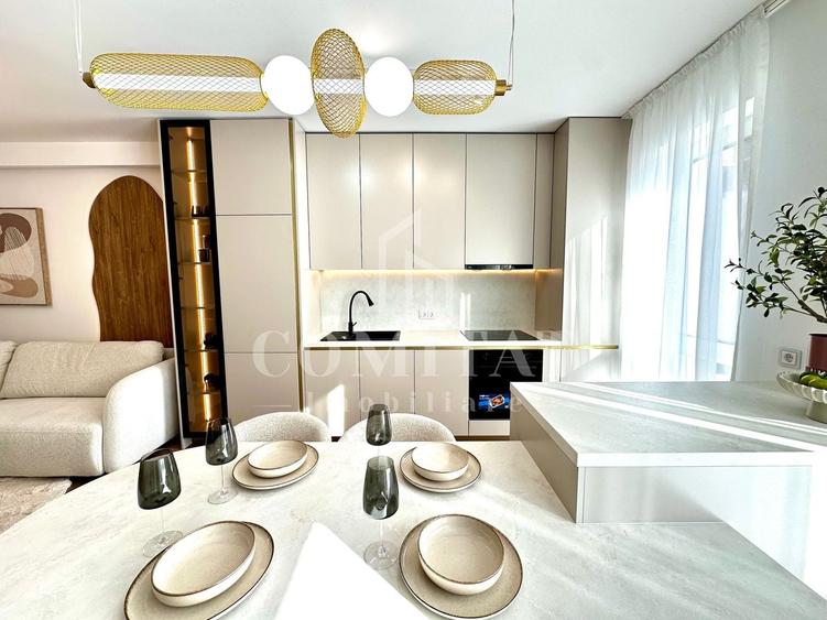 Apartament cu 2 camere semidecomandat, mobilat în Florești