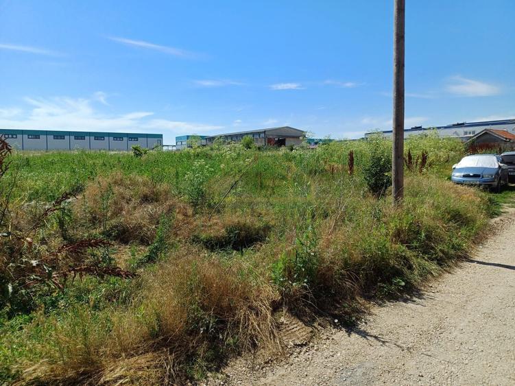 Teren Construcții intravilan de 9200 mp, în Central