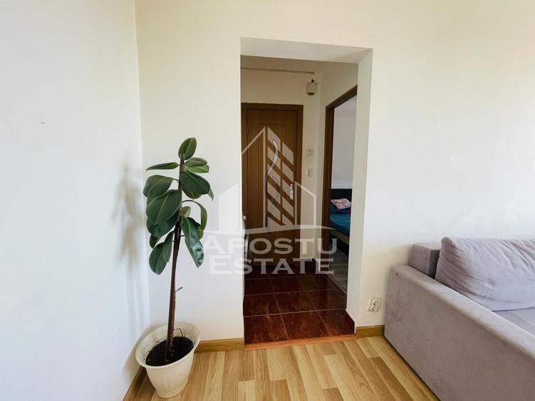 Apartament cu 3 camere decomandat în Fortuna