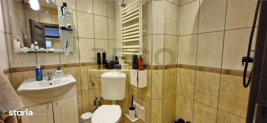 Apartament cu 4 camere decomandat în Nufărul