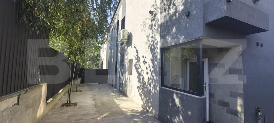 Casă individuală cu 5 camere cu Canalizare în Bucium