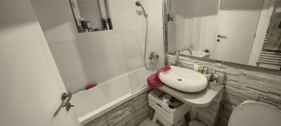 Apartament cu 2 camere semidecomandat în Libertății