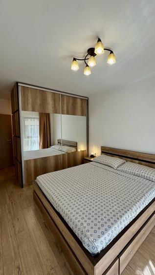 Apartament cu 3 camere decomandat în Drumul Taberei