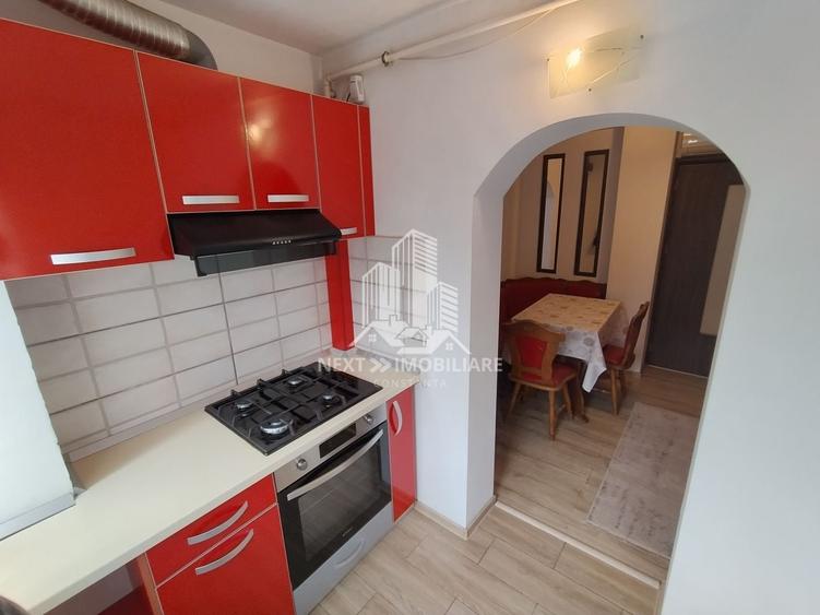 Apartament cu 3 camere decomandat, mobilat în Faleza Nord
