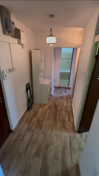 Apartament cu 2 camere decomandat în Berceni