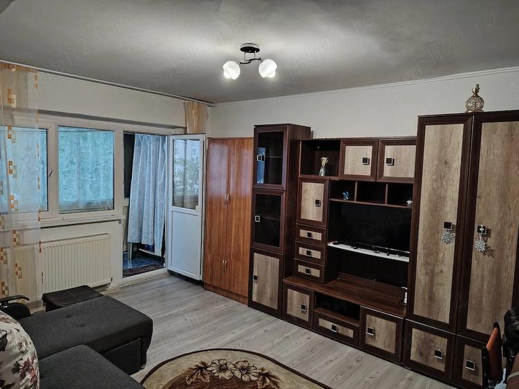 Apartament cu 2 camere decomandat în Obor