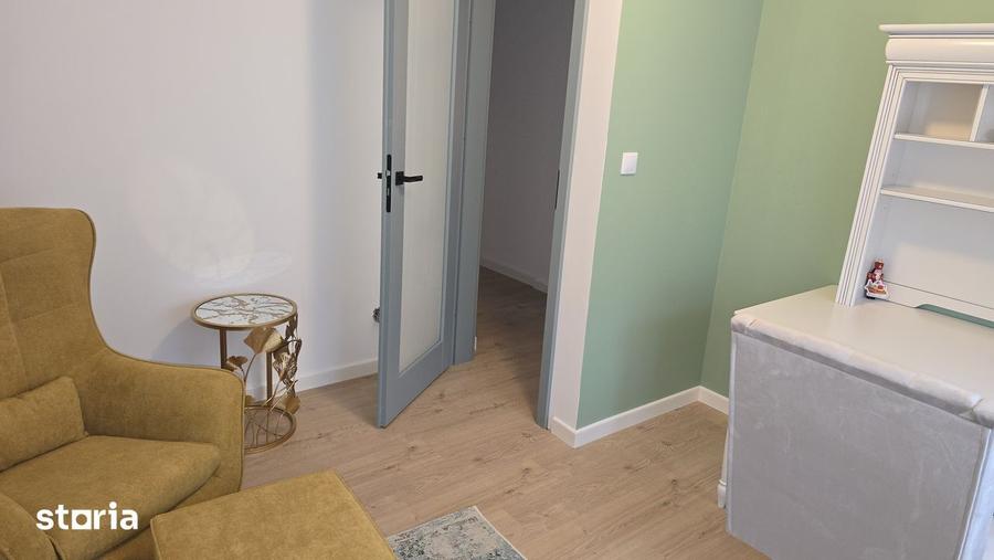 Apartament cu 4 camere decomandat în Micul Dallas
