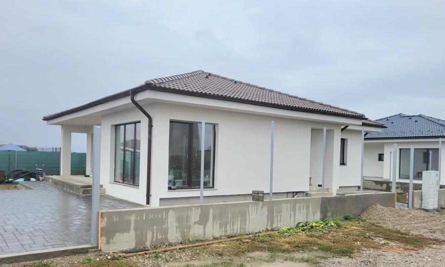 Casă individuală cu 4 camere cu Garaj în Bod