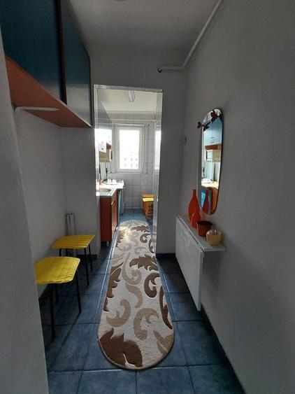 Apartament cu 2 camere semidecomandat, mobilat în Doamna Ghica