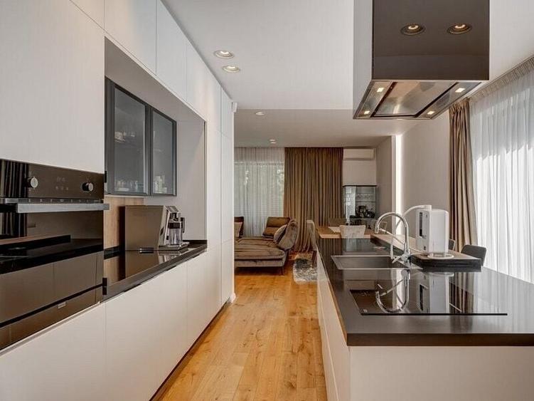 Duplex cu 5 camere cu Canalizare în Pipera