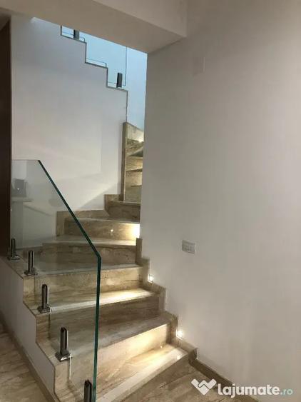 Apartament cu 4 camere decomandat în Cioplea