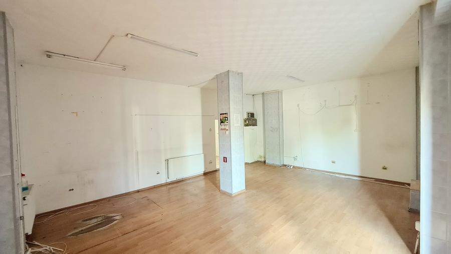 Spațiu comercial, de 75.5 mp, în Central