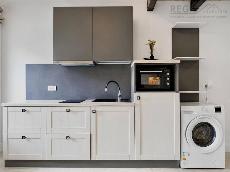 Apartament cu 2 camere decomandat în Schei