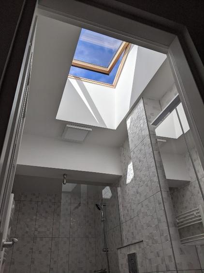 Apartament cu 3 camere decomandat în Noua