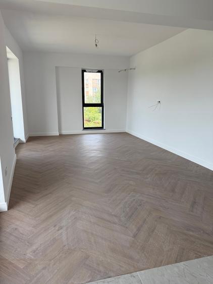 Apartament cu 2 camere decomandat în Drumul Taberei
