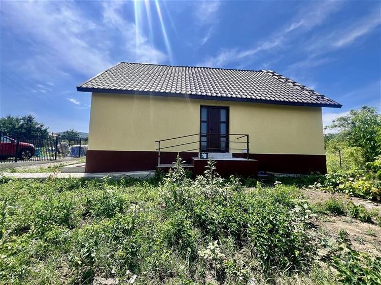 Casă individuală cu 4 camere cu Teren 600 Mp în Voinești