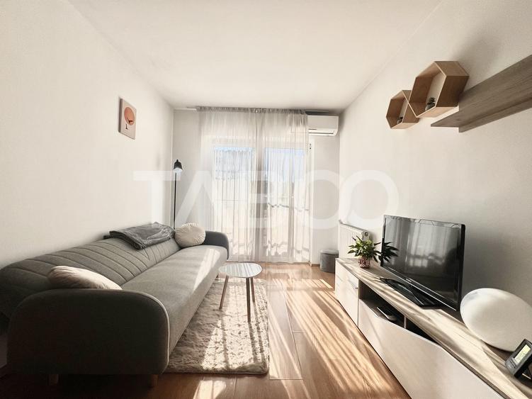 Apartament cu 3 camere semidecomandat, mobilat în Gheorgheni