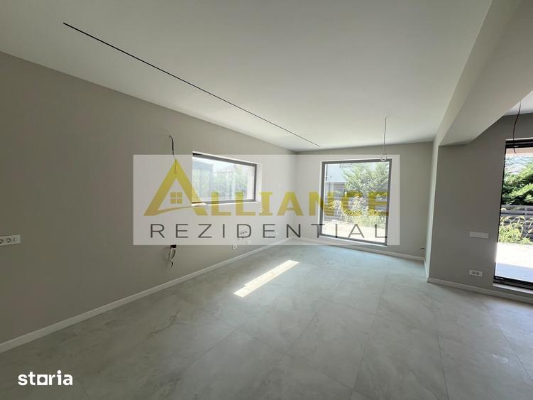 Casă cu 4 camere cu Teren 365 Mp în Vidra