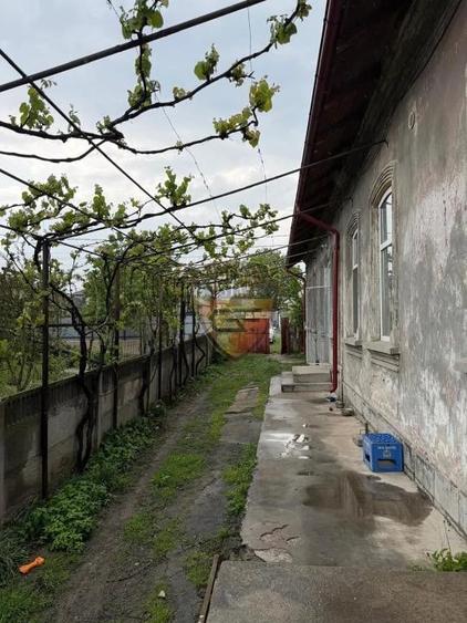 Casă cu 4 camere cu Teren 1025 Mp în Lumina