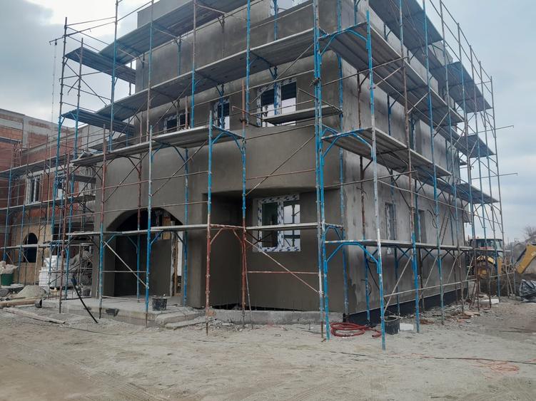 Duplex cu 4 camere cu Canalizare în Balotești