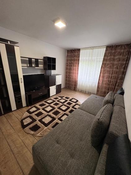 Vând apartament decomandat complet mobilat și utilat cu loc de parcare inclus - 12