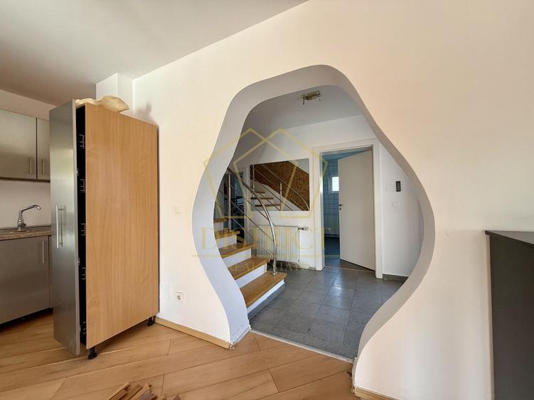 Casă individuală cu 3 camere cu Piscina în Săcălaz