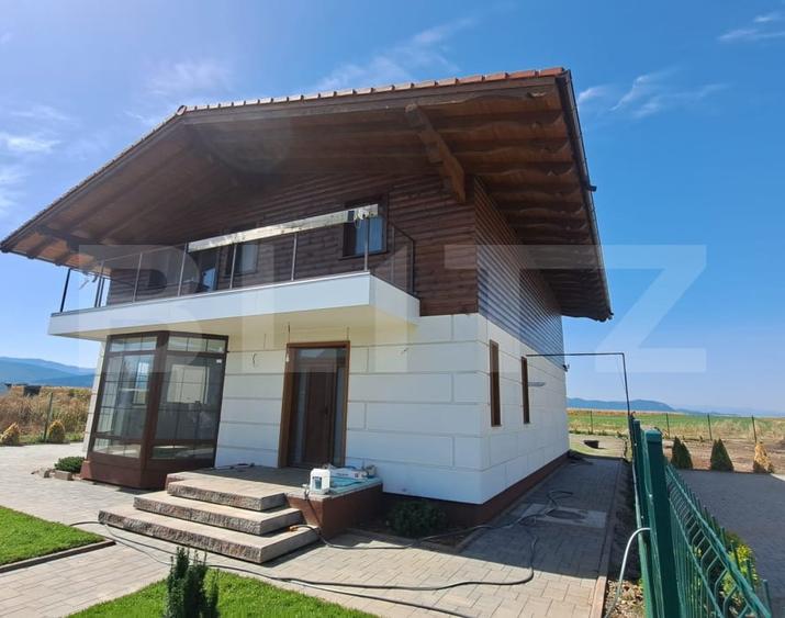 Casă individuală cu 4 camere cu Teren 780 Mp în Tărlungeni