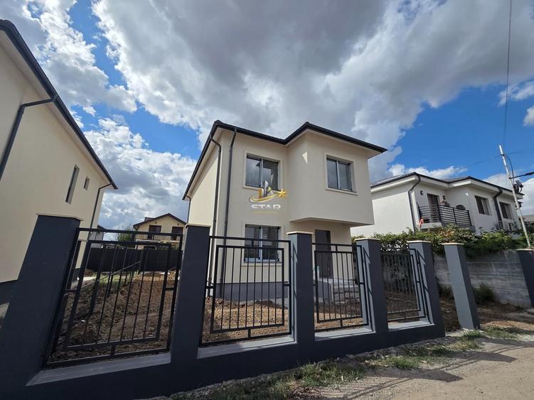Casă cu 4 camere cu Teren 250 Mp în Haliu