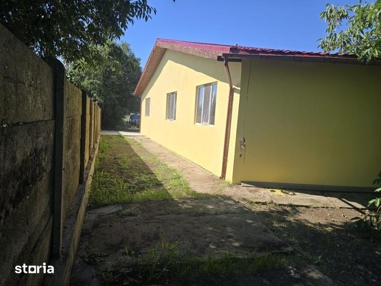 Casă cu 3 camere cu Teren 300 Mp în Tuzla
