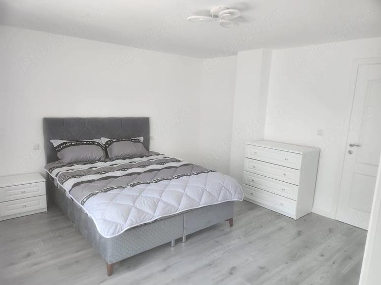 Casă cu Teren 1200 Mp în Nepos