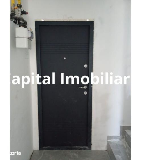 Apartament cu 3 camere în Micro 13