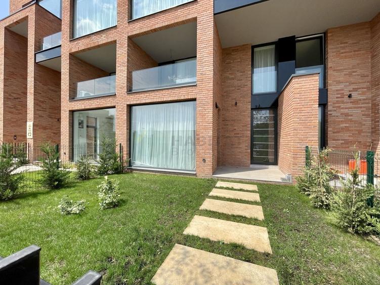 Casă cu 3 camere cu Canalizare în Tunari