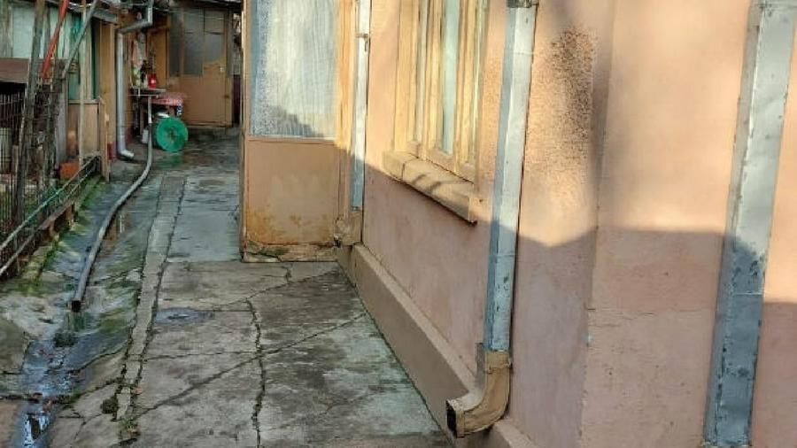 Casă individuală cu 3 camere cu Teren 390 Mp în Central