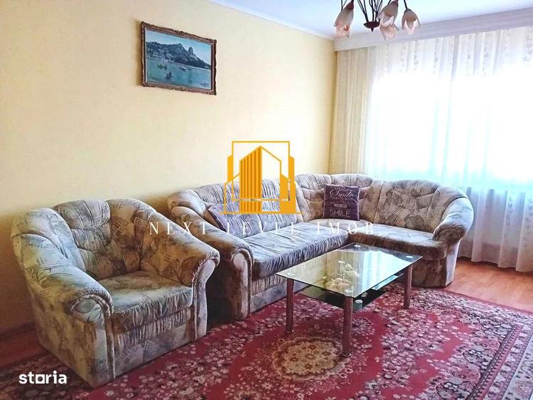 Apartament cu 3 camere decomandat în Găvana