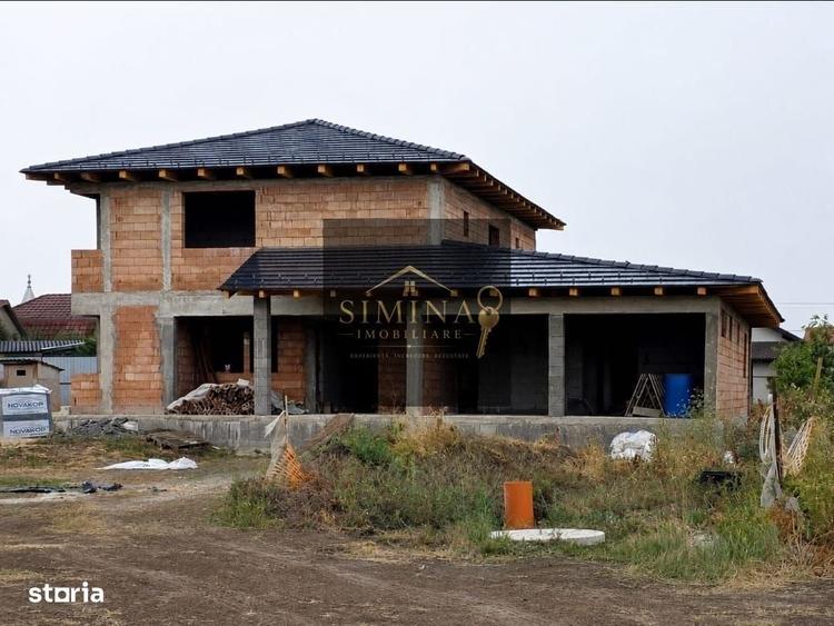 Casă cu 4 camere cu Teren 960 Mp în Central