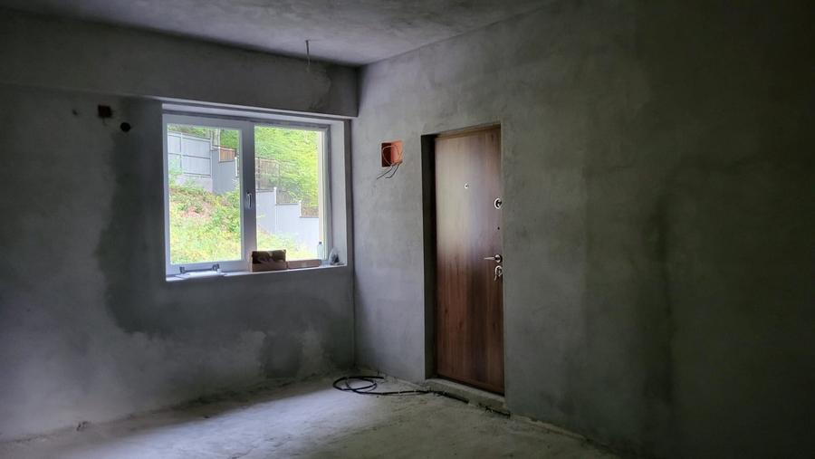 Duplex cu 12 camere cu Teren 900 Mp în Cheia
