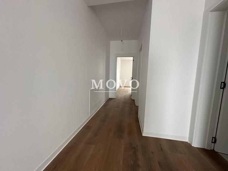 Duplex cu 4 camere cu Teren 295 Mp în Săcălaz