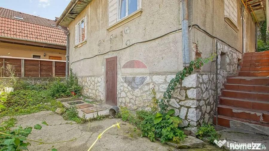 Casă cu 4 camere cu Teren 104 Mp în Centrul Civic