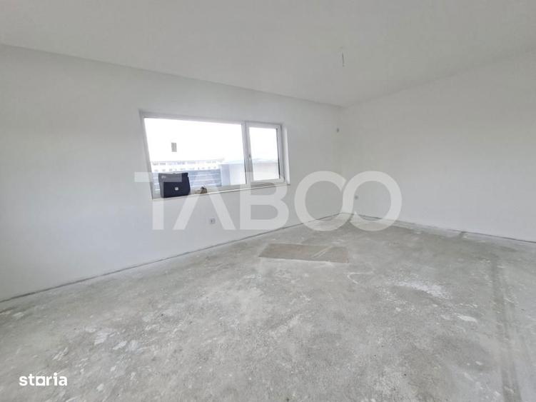 Casă cu 4 camere decomandat cu Teren 115 Mp în Central