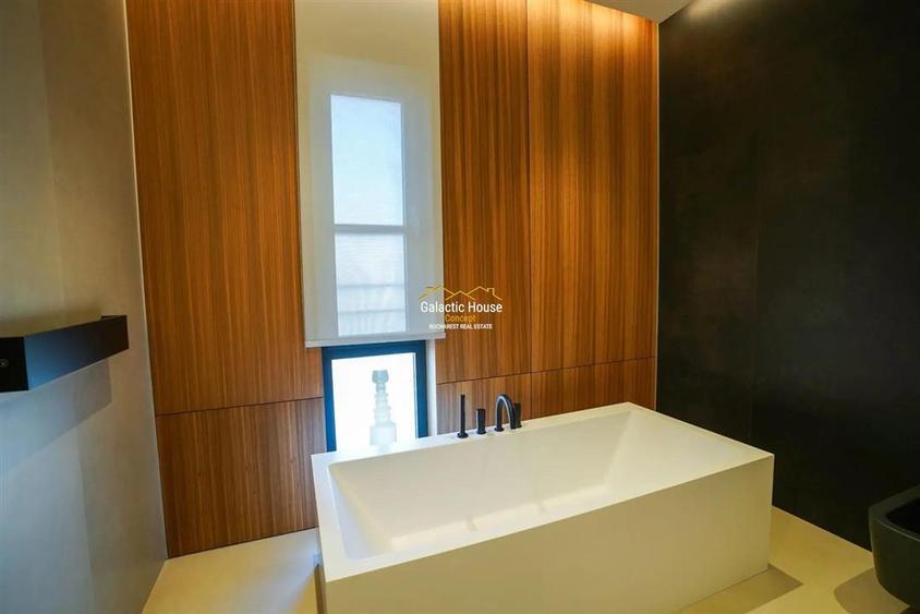 Penthouse cu 5 camere decomandat în Băneasa