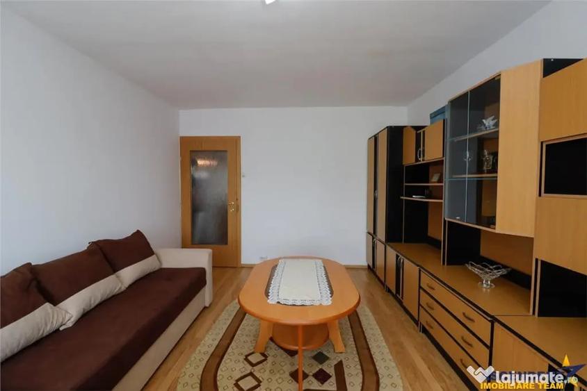 Apartament cu 2 camere decomandat în Zărnești