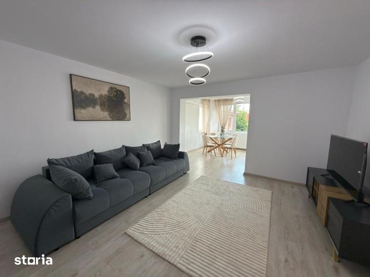 Apartament cu 3 camere decomandat în Ana Ipătescu