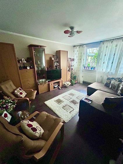 Apartament cu 2 camere decomandat în Sala Palatului