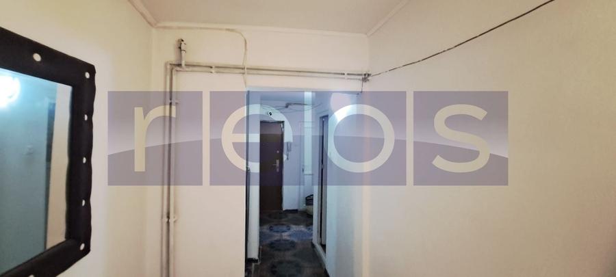 Apartament cu 4 camere decomandat, mobilat în Central