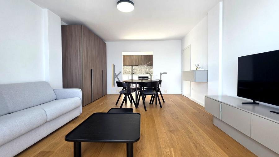 Apartament cu 2 camere semidecomandat, mobilat în Andrei Mureșanu