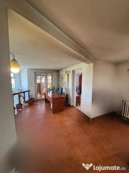 Casă cu 4 camere cu Teren 1400 Mp în Tăuții de Sus
